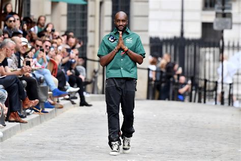 louis vuitton designer overleden|Virgil Abloh, artistic director for Louis Vuitton and Off.